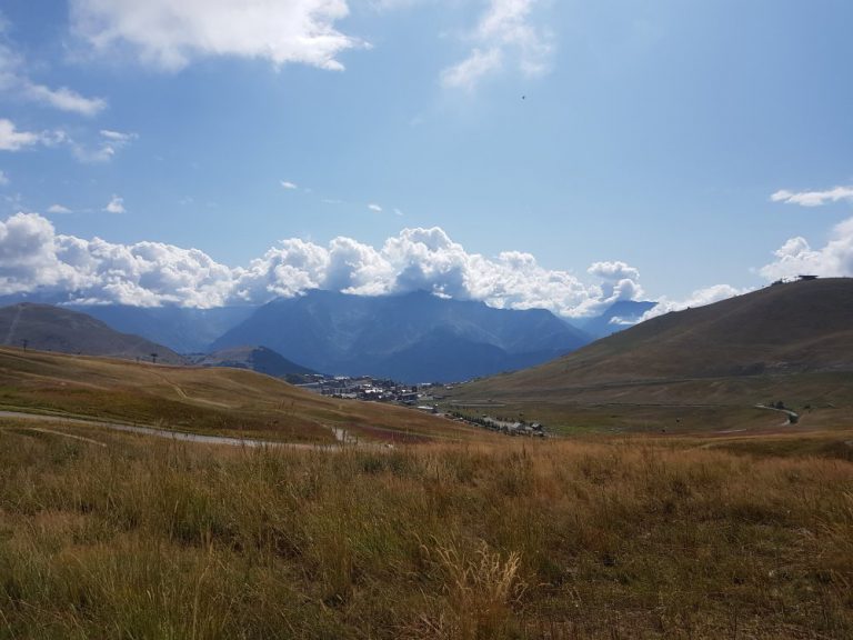 Blick nach Alpe d'Huez