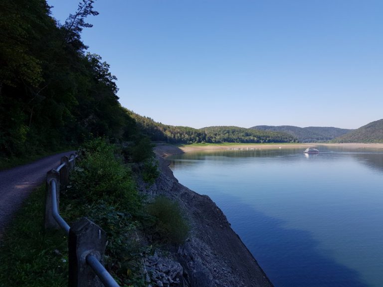 Radfahren und Wandern am Edersee