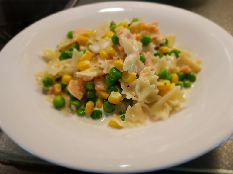 Farfalle mit Räucherlachs