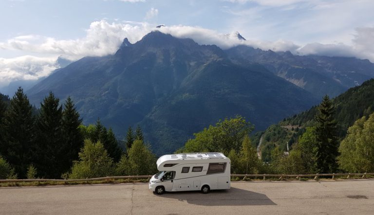 Mehr über den Artikel erfahren Mit dem Wohnmobil in Oz en Oisans