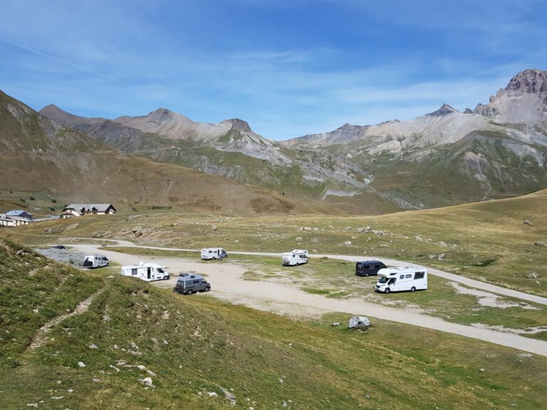 stellplatz panorama französische alpen