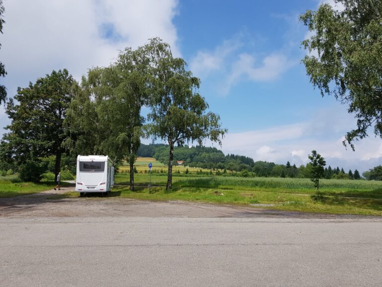 Wohnmobilparkplatz Waldkatzenbach