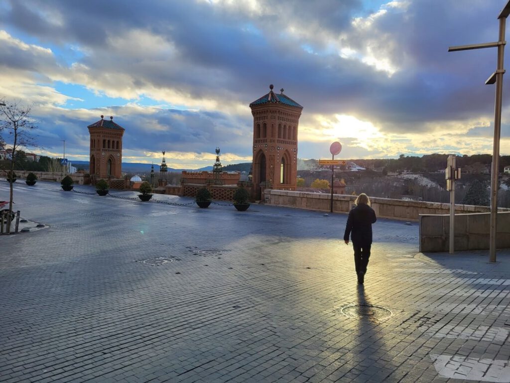 Adiós España