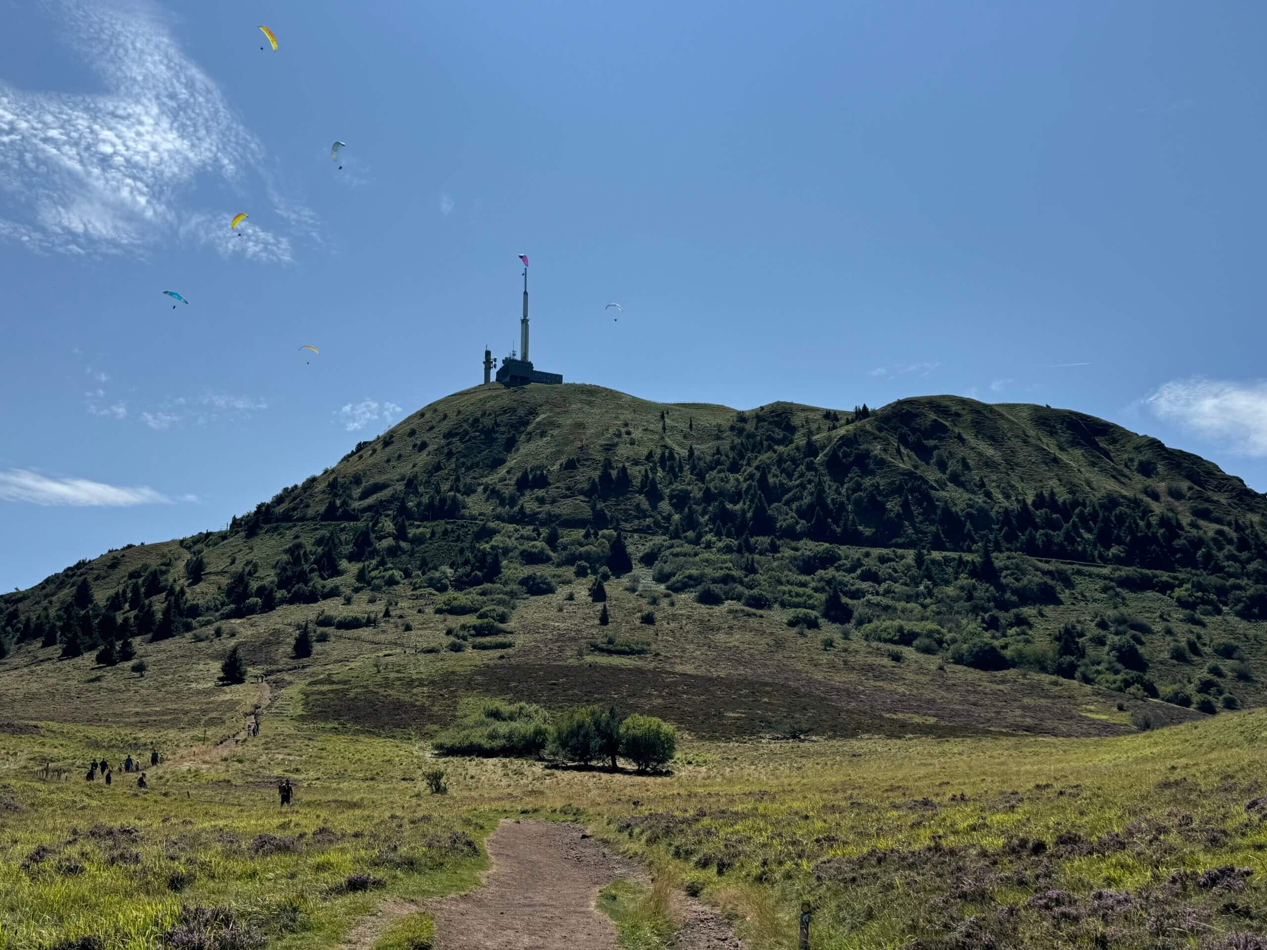 Von Vichy zu den Vulkanen